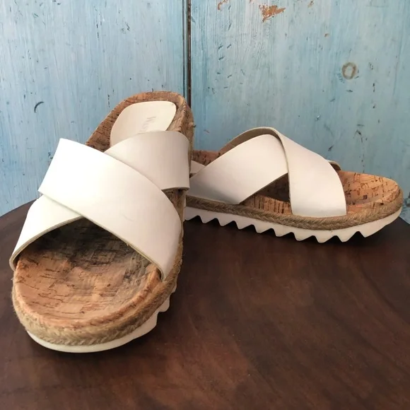 Wanted white sandals with criss-crossed straps, cork & white soles, size 8 - Picture 1 of 10